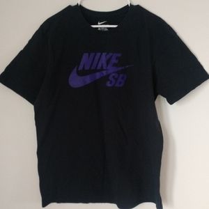 2 nike sb men's tees
